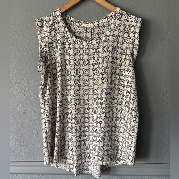 Pleione Black & White Patterned Sleeveless Blouse – Size M - Picture 1 of 10